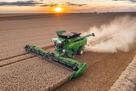 Ви зараз переглядаєте John Deere представляє нові комбайни S7