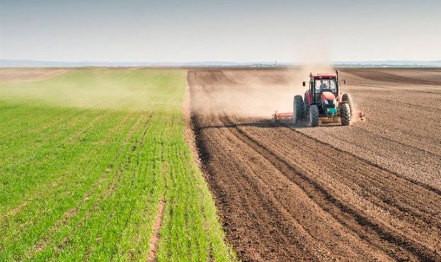 Ви зараз переглядаєте Українські аграрії засіяли близько 10 млн га ярих культур