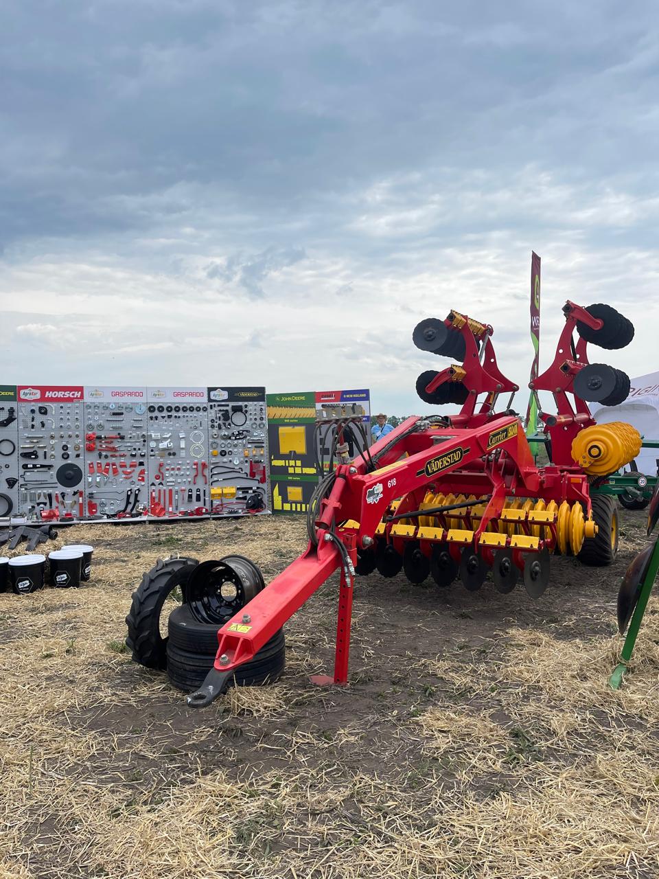 В Україні відбулась масштабна аграрна  виставка День Поля “Agro Challenge” 202411