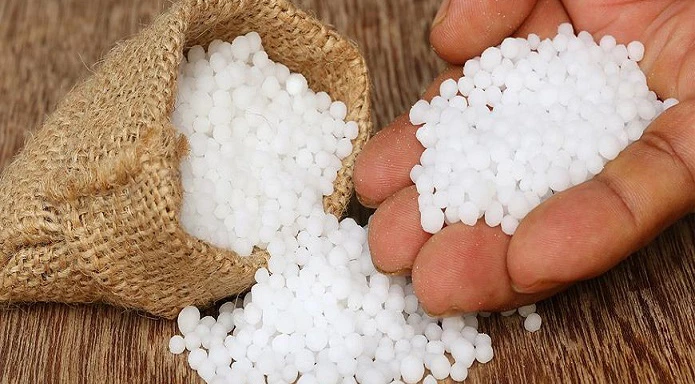 Ви зараз переглядаєте Ціни на карбамід у ЄС наблизились до критично низького рівня