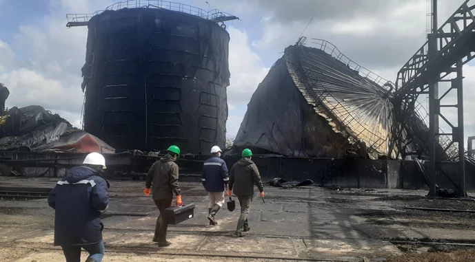 Ви зараз переглядаєте Удар рф по порту Південний: лише екологічні збитки — майже $1,5 млн