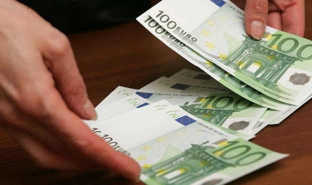 Ви зараз переглядаєте НАБУ викрило схему легалізації хабаря колишнім головою ДФС