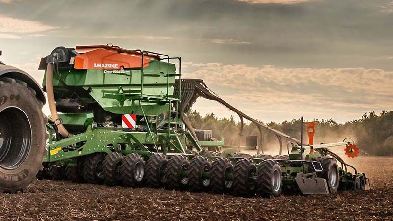 Ви зараз переглядаєте AMAZONE презентує причіпну посівну систему Cirrus 9004-2C Grand, здатну адаптуватись до різних способів обробітку ґрунту