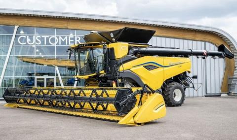 Ви зараз переглядаєте New Holland розширює флагманську лінійку зернових комбайнів