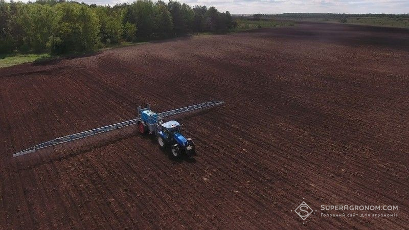 Ви зараз переглядаєте Фахівці порадили, як зменшити вплив погодних умов на ефективність дії ЗЗР