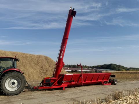 Ви зараз переглядаєте Фермери в Україні отримають знижки на техніку для перевантаження зерна: підтримка від USAID