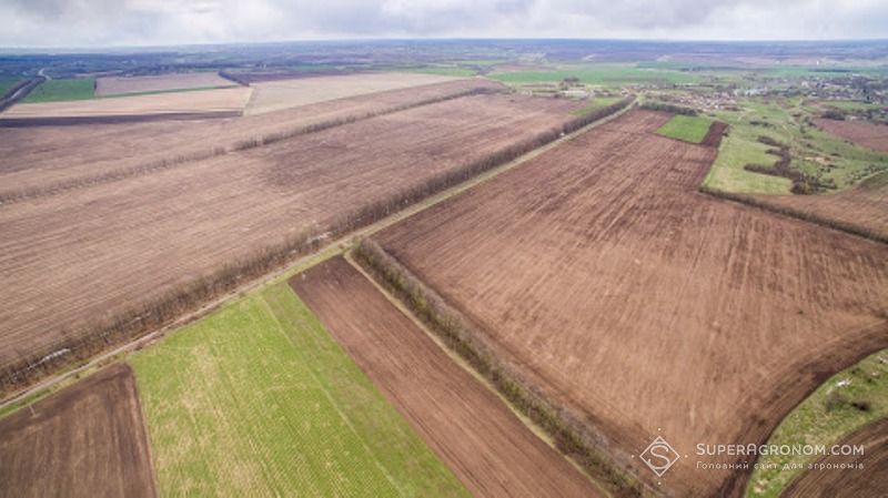 Ви зараз переглядаєте Врожай в Україні втрачається через війну: дані супутникового моніторингу