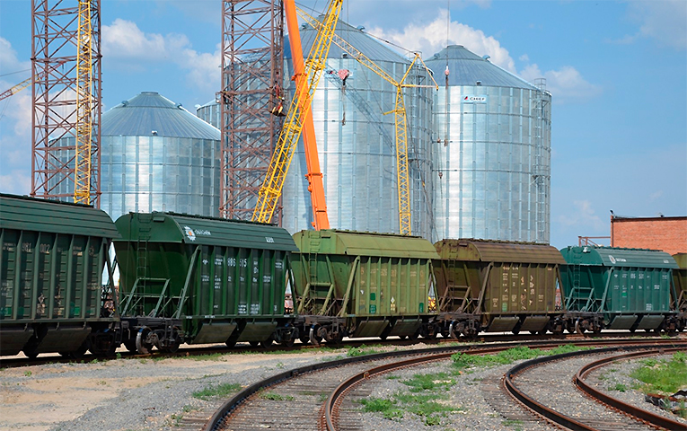 Ви зараз переглядаєте Перевезення олії та шротів на експорт зменшилися у грудні – УЗ