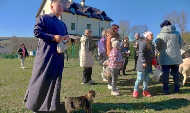 Ви зараз переглядаєте На Львівщині священник організував педагогічну ферму