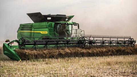 Ви зараз переглядаєте John Deere випустив нові жатки