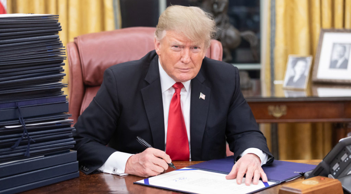 Ви зараз переглядаєте Трамп ввів мита на товари з Канади, Мексики та Китаю і планує обкласти весь агроімпорт