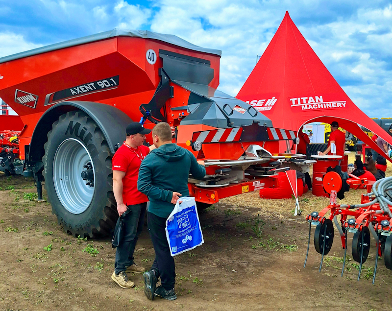 titan 26 05 25 11