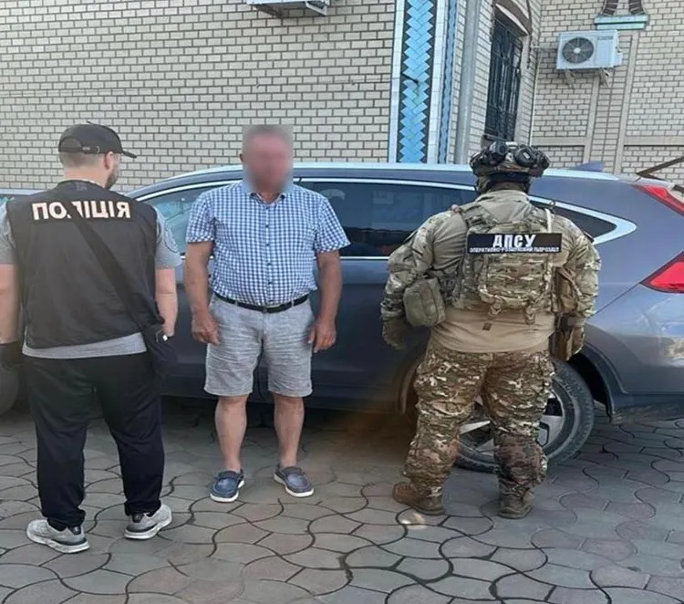 Ви зараз переглядаєте На Дніпропетровщині викрили злочинну групу, яка втягувала дніпрян у трудове рабство