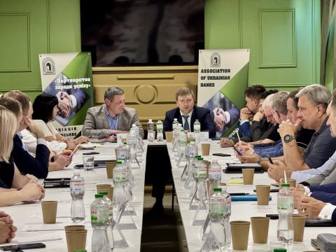 Ви зараз переглядаєте Віталій Коваль обговорив розширення кредитування аграріїв з керівниками провідних українських банків