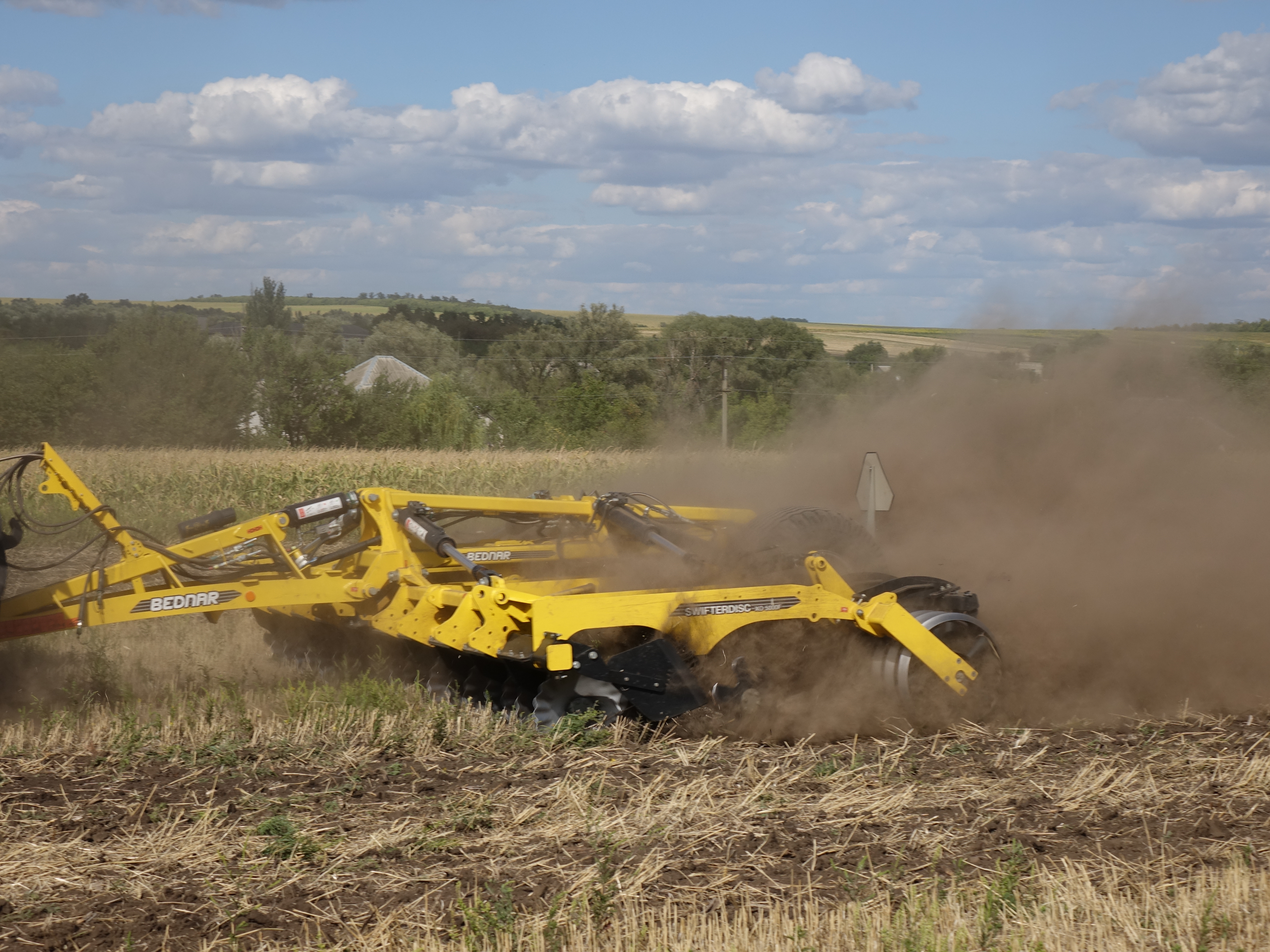 Чому BEDNAR SWIFTERDISC стає незамінним агрегатом у багатьох господарствах0