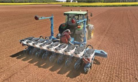 Ви зараз переглядаєте Monosem представив електричну сівалку з регульованим міжряддям