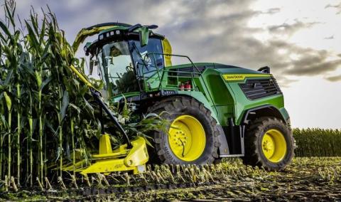 Ви зараз переглядаєте John Deere оновлює техніку для кормозаготівлі та молочного виробництва