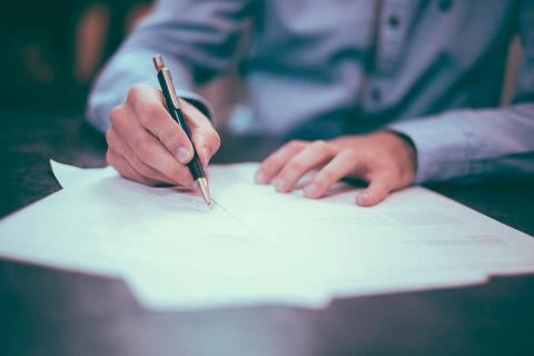 Ви зараз переглядаєте Президент затвердив закон про соєво-ріпакові правки