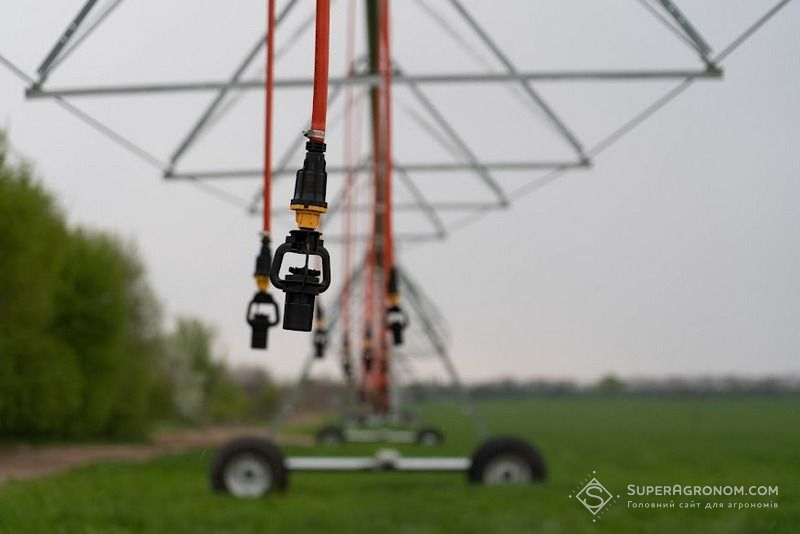 Ви зараз переглядаєте Зрошення на Херсонщині поступово відновлюють