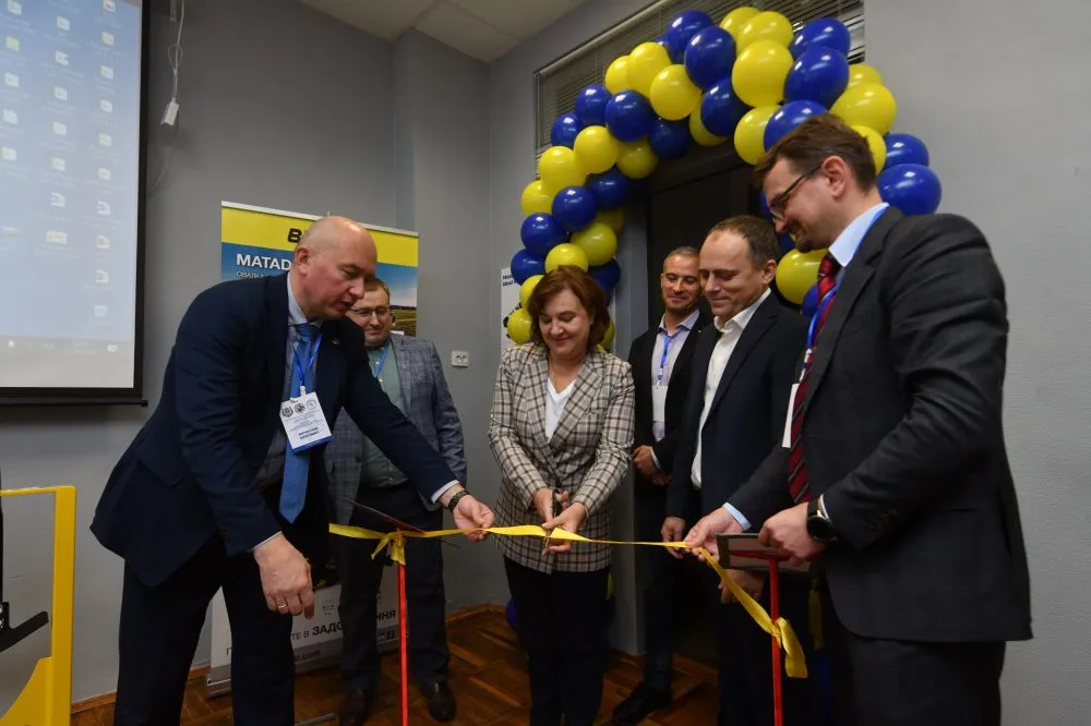 BEDNAR і АМАКО допомагають НУБіП готувати нове покоління агроінженерів1