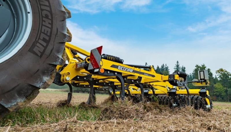 Ви зараз переглядаєте Культиватор BEDNAR FENIX може проводити обробіток ґрунту цілорічно