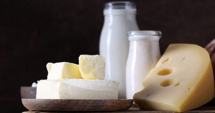 Ви зараз переглядаєте Молочна галузь України переживає спад через переповнені склади та дешеві світові ринки