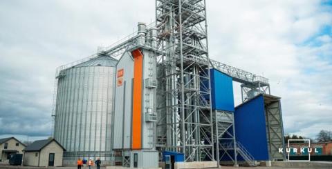 Ви зараз переглядаєте KMZ Industries модифікувала зерносушарку на фермерському елеваторі для роботи в блекаути