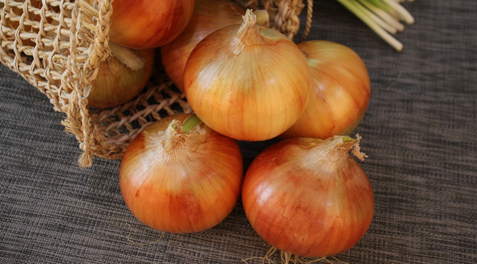 Ви зараз переглядаєте На ринку овочів в Україні обвал цін на цибулю