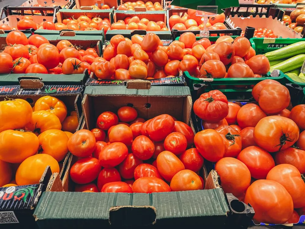 Ви зараз переглядаєте В Україні знизилися ціни на помідори