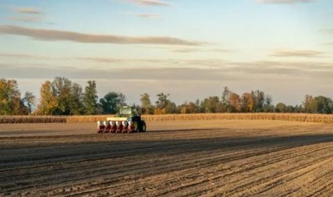 Ви зараз переглядаєте Pöttinger показав прототип сівалки для точного висіву просапних культур