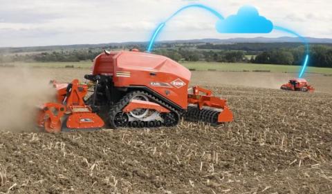 Ви зараз переглядаєте Kuhn показав автономний трактор KARL із розумним знаряддям