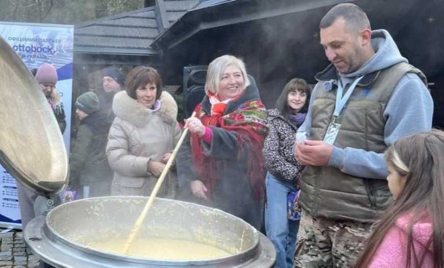 Ви зараз переглядаєте На Львівщині приготували 450 літрів засипаної капусти