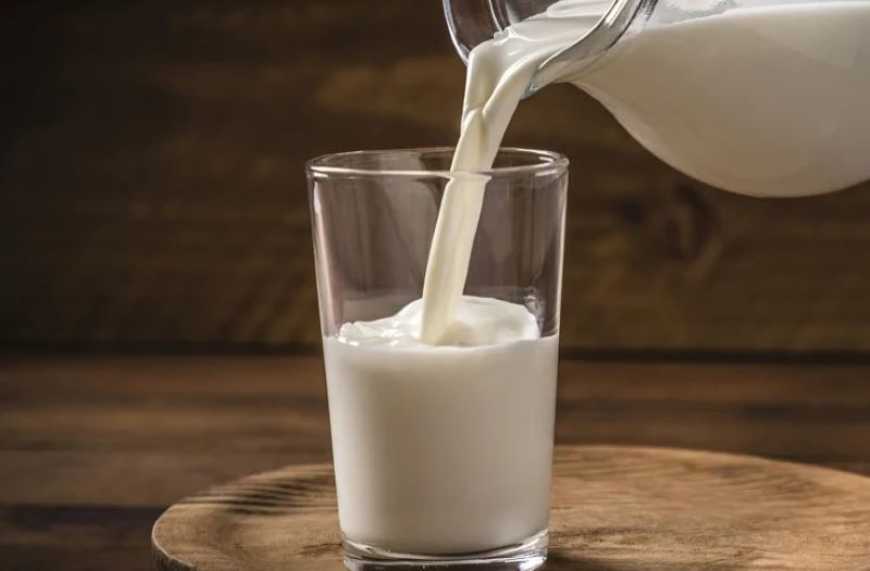 Ви зараз переглядаєте Ринок молока: експерти прогнозують чергове зниження цін на молоко-сировину в Україні