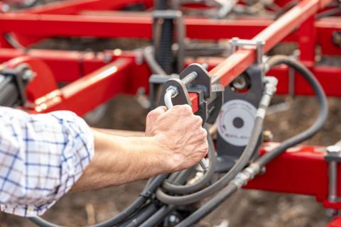 Ви зараз переглядаєте Культиватор від Väderstad допомагає рівномірно підготувати посівне ложе