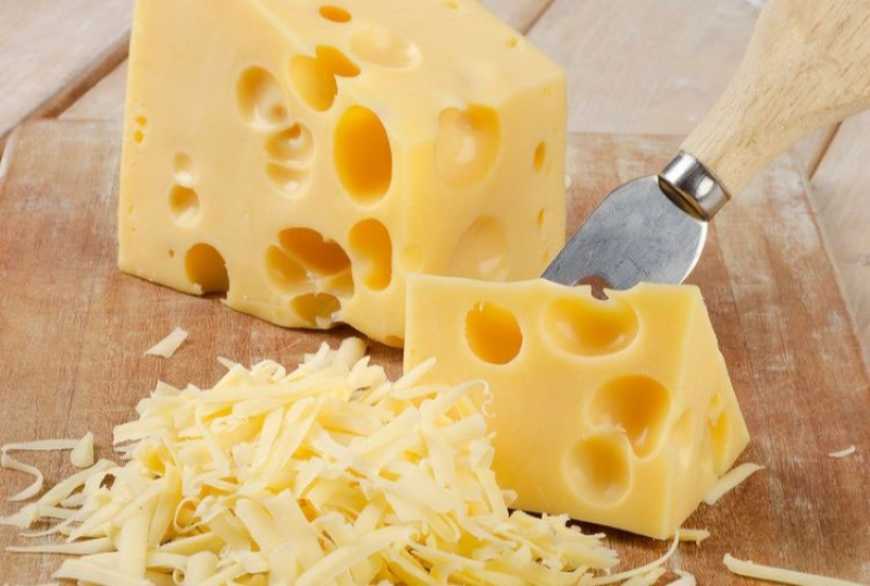 Ви зараз переглядаєте В Україні значно збільшилася пропозиція недорогого імпортного сиру – Інфагро