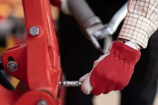 Ви зараз переглядаєте Коли запчастини на техніці Väderstad потребують заміни: візуальний та практичний гайд