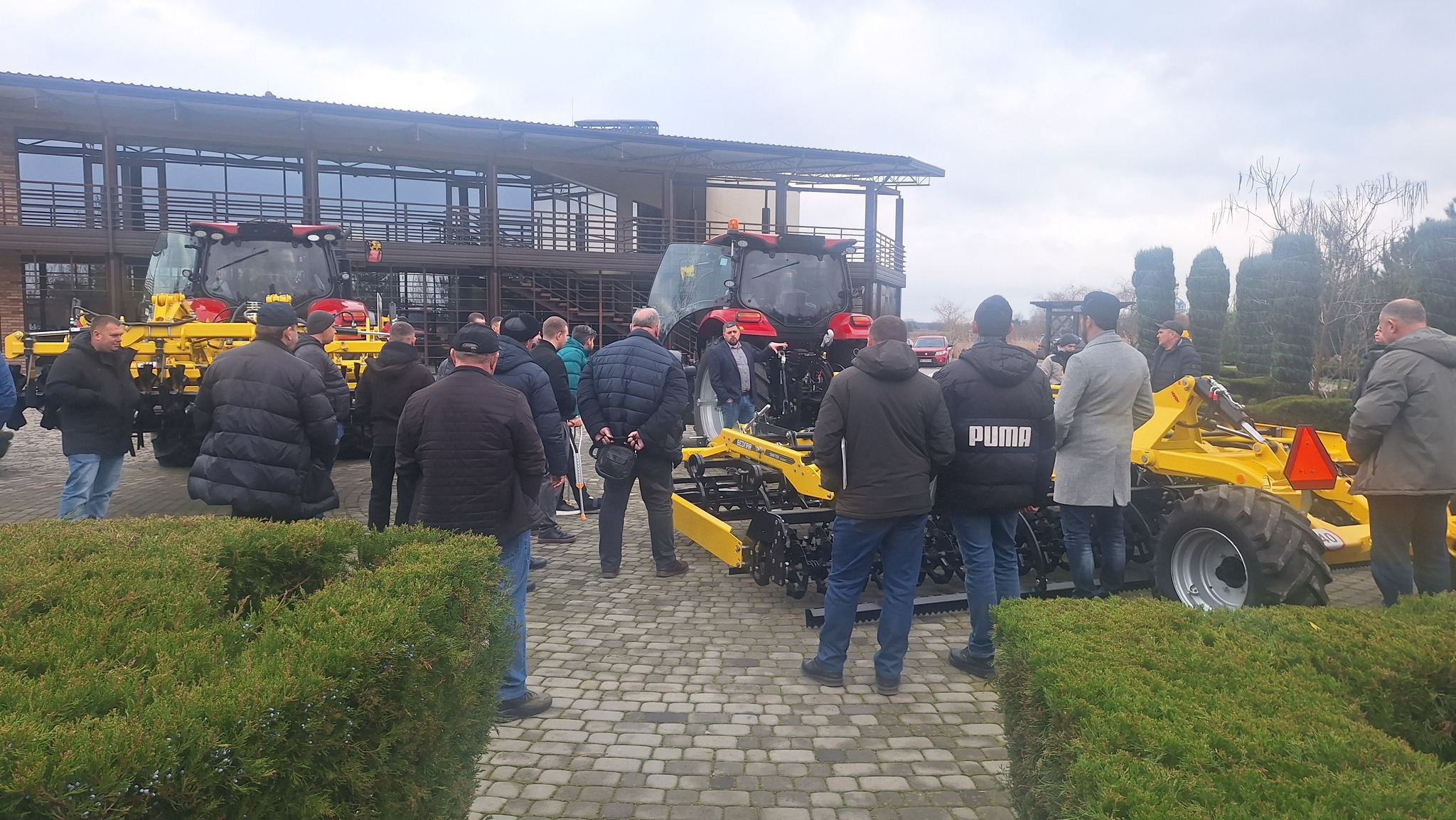 «НФМ АГРО» представила сучасні рішення Case IH та BEDNAR для холдингу Ristone Holdings1