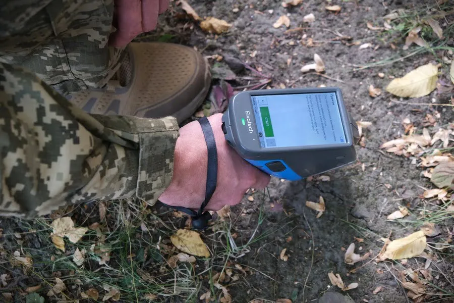 Ви зараз переглядаєте В Україні після розмінування перевіряють ґрунти в лабораторіях