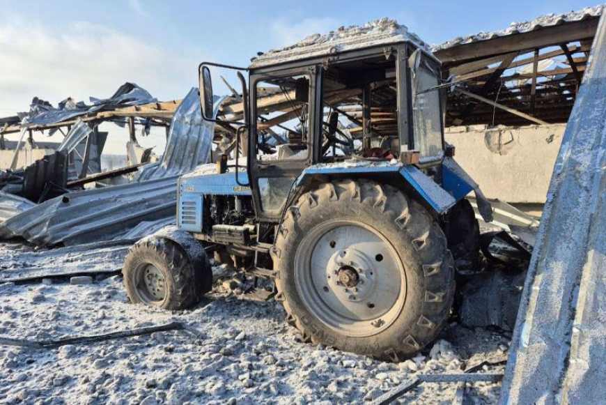 Ви зараз переглядаєте На Сумщині дрони рф атакували фермерське господарство