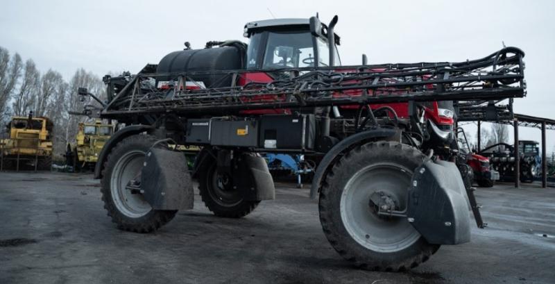 Обприскувач Massey Ferguson 535R