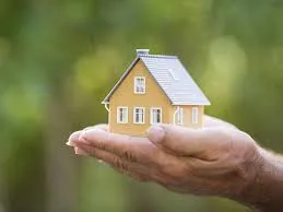 Ви зараз переглядаєте Порожнє комунальне житло в громадах планують передавати переселенцям