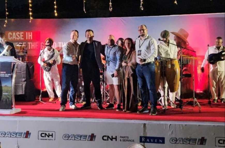 Ви зараз переглядаєте Тайтен Машинері Україна стала кращим дилером CASE IH за комерційними результатами 2025 року