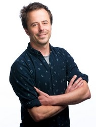 Дослідження світлових спектрів для вирощування полуниці