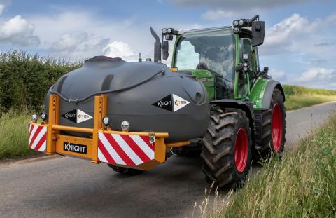 Ви зараз переглядаєте Knight Farm Machinery виходить на ринок систем рідких аплікаторів