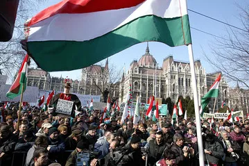 Ви зараз переглядаєте Угорщина закликала ЄС скасувати мита на російські та білоруські добрива