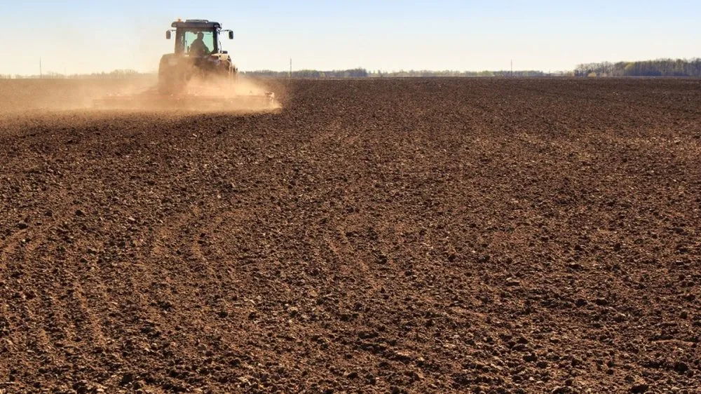 Ви зараз переглядаєте УКАБ закликав знизити акциз на дизпаливо для сільгосптехніки та спростити логістику добрив