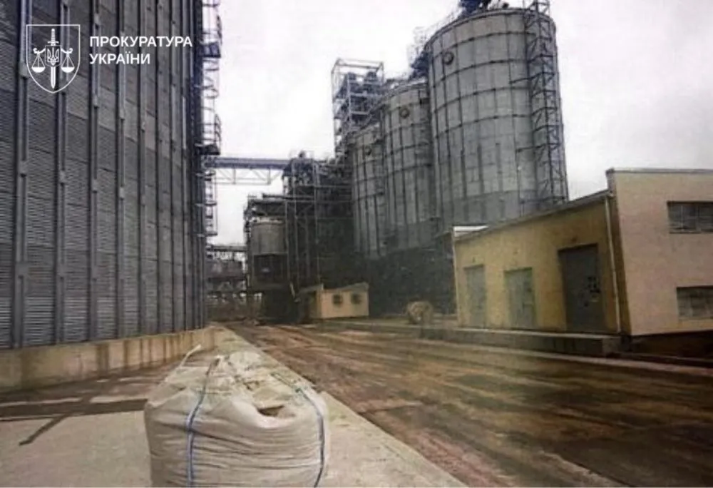 Ви зараз переглядаєте Викрито схему продажу зерна на 63 млн грн: підозрюють ексміністр агророзвитку