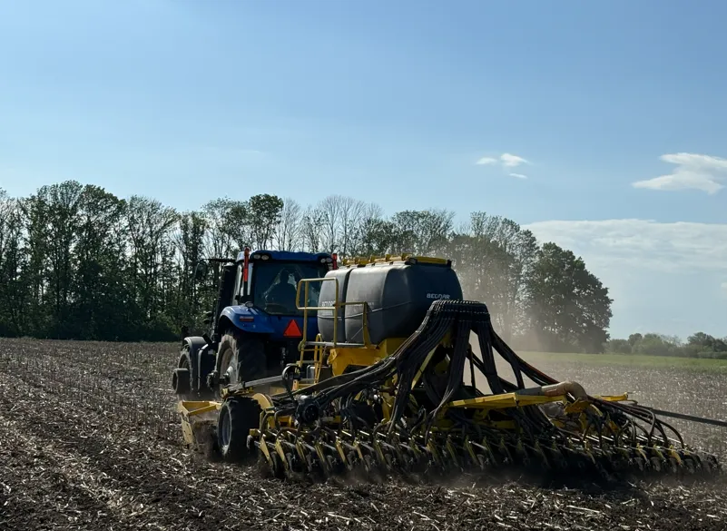 Як фон підготовки ґрунту вплинув на врожайність сої: дослід із соєю на демополігоні4