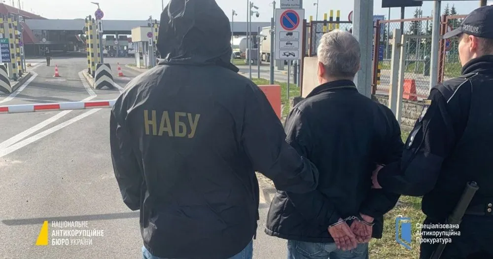 Ви зараз переглядаєте Зернова схема на мільйони: з Німеччини в Україну екстрадували організатора афери