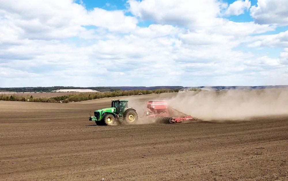 Ви зараз переглядаєте Посівна кампанія-2026 проходить під тиском зростання витрат на добрива при стабільній структурі посівів